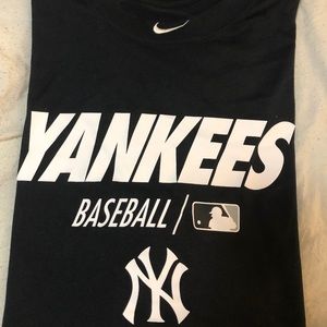 Nike-Yankees Baseball T